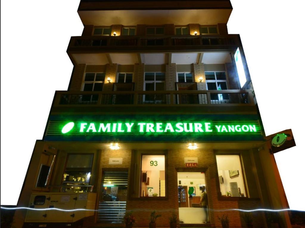 Family Treasure Yangon Hotel Екстериор снимка