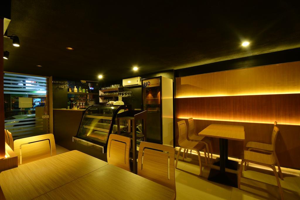 Family Treasure Yangon Hotel Екстериор снимка