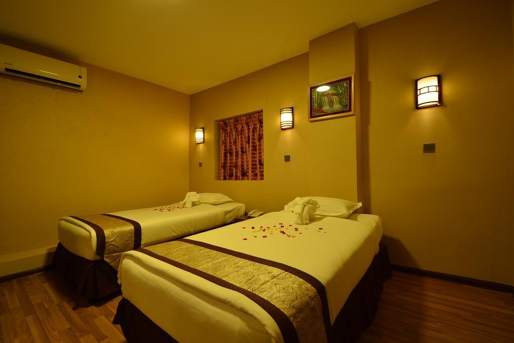 Family Treasure Yangon Hotel Екстериор снимка