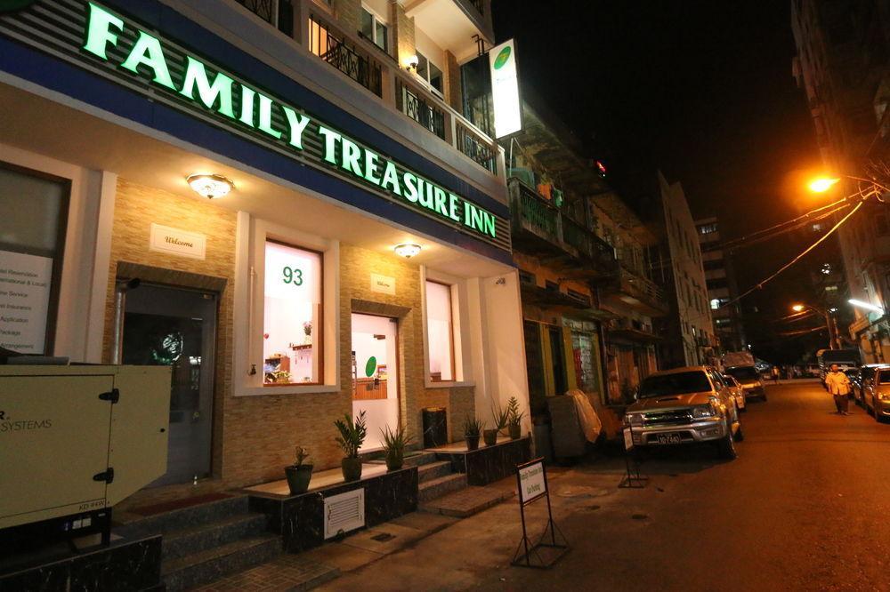 Family Treasure Yangon Hotel Екстериор снимка