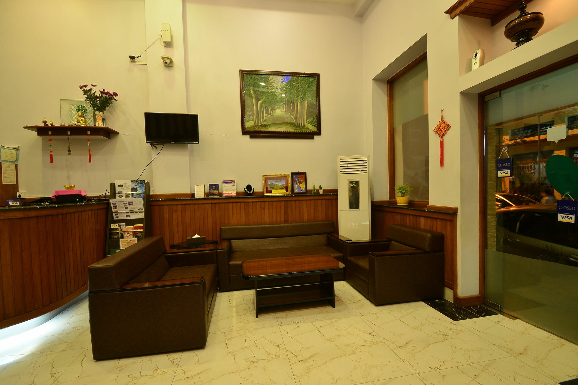 Family Treasure Yangon Hotel Екстериор снимка